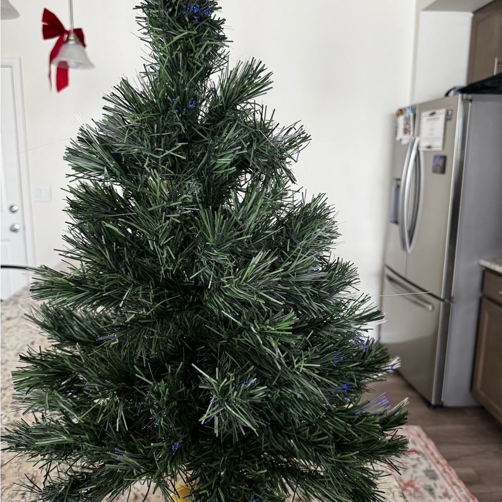 Green Artificial mini Christmas Tree- lights up